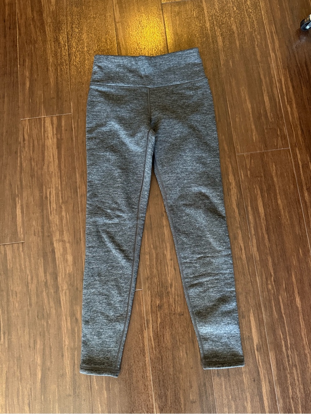Athleta Altitude Fleece Leggings in charcoal grey in size XS